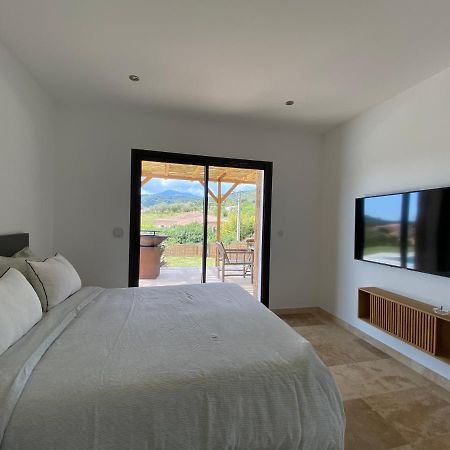 Villa De Charme Avec Piscine A Ajaccio Алата Экстерьер фото